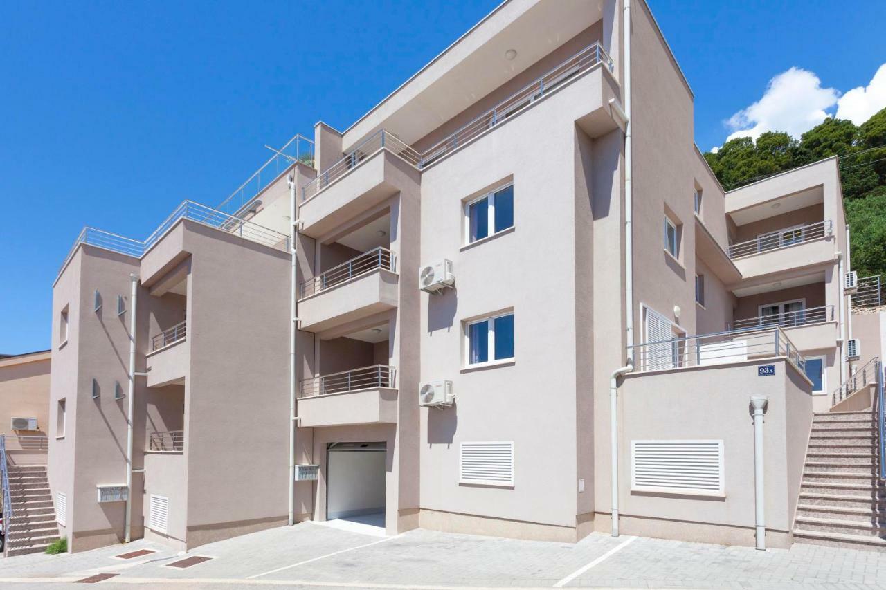 Apartments Dora Makarska Exterior foto