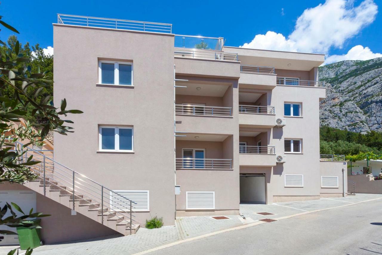 Apartments Dora Makarska Exterior foto