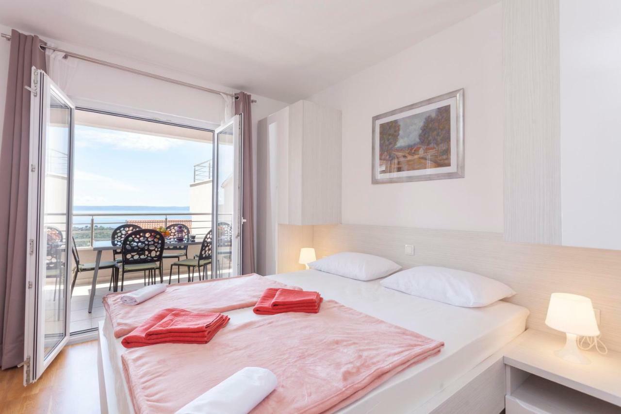 Apartments Dora Makarska Exterior foto