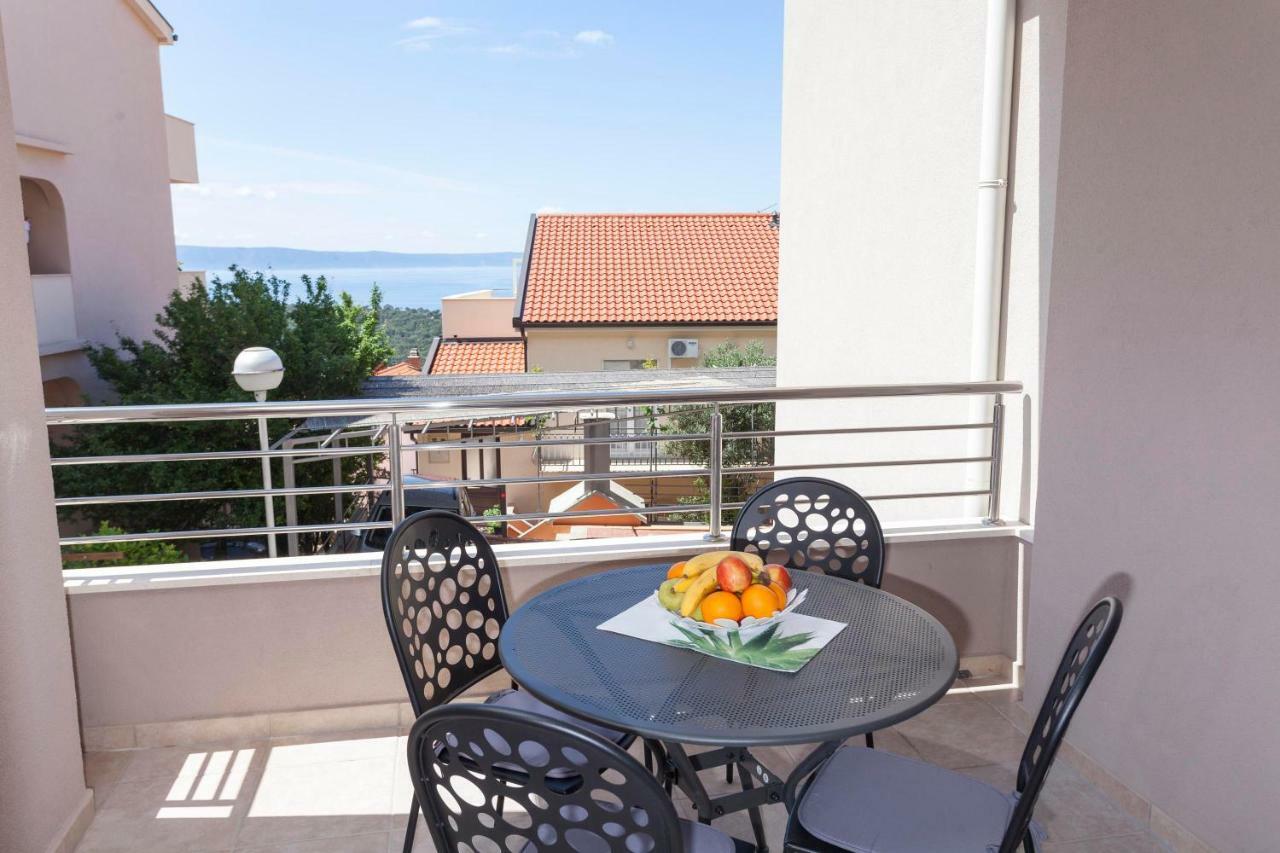 Apartments Dora Makarska Exterior foto